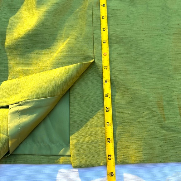 Suit-  Jacket and skirt - Picture 15 of 15